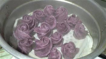 紫薯花形馒头的做法图解3