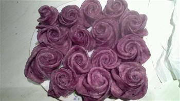 紫薯花形馒头的做法图解4