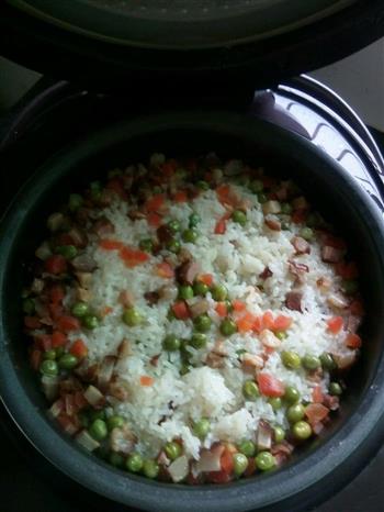 腊肉豌豆糯米饭的做法步骤6