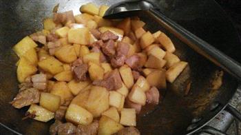 土豆炖肉的做法步骤4