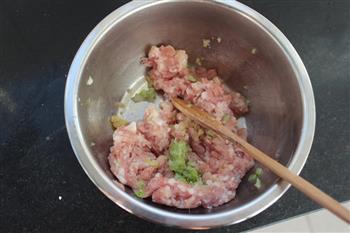 鲜虾锅贴的做法步骤5