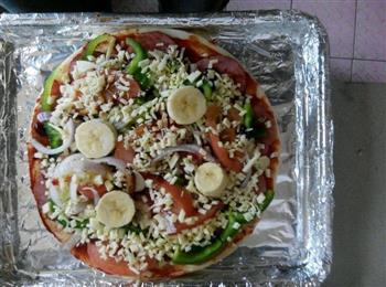 自创黑椒培根火腿果蔬披萨的做法步骤12