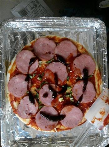 自创黑椒培根火腿果蔬披萨的做法步骤6