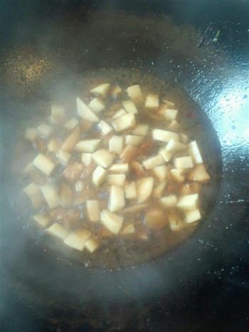 五花肉炖土豆的做法步骤6