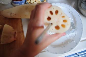 红枣莲子糯米藕的做法图解10