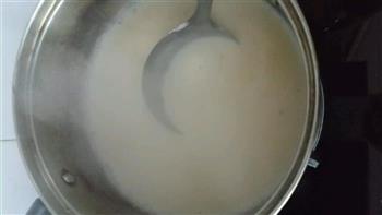 自制简易珍珠仙草奶茶的做法图解3