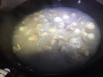 懒人芋艿排骨汤的做法步骤1