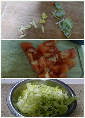 家常炒白菜的做法步骤1