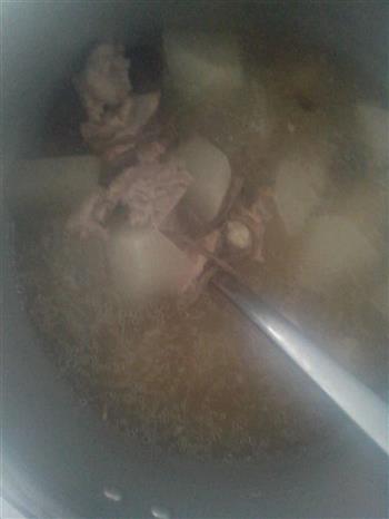 茶树菇排骨汤的做法图解3