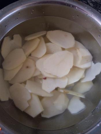 凉拌土豆片的做法步骤1