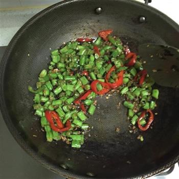 橄榄菜肉碎炒四季豆的做法图解4