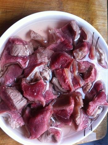江苏年夜饭必备-火红香辣土豆牛肉的做法步骤1