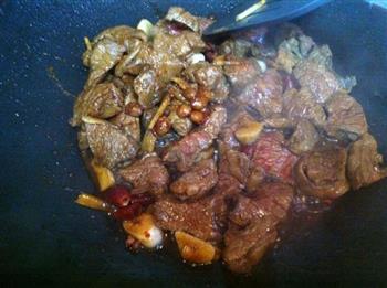 江苏年夜饭必备-火红香辣土豆牛肉的做法步骤5