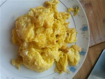 蒜苔炒鸡蛋的做法图解5