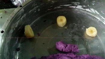 紫薯香蕉饼的做法图解2