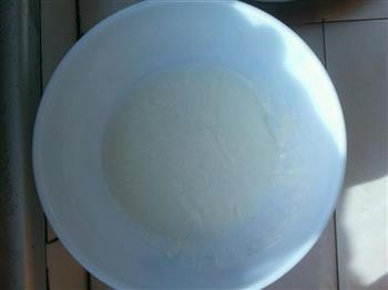 蒸锅版黄桃双皮奶的做法步骤3