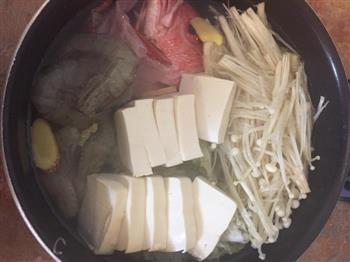 日式海鲜味增汤的做法步骤3