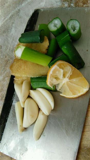 玉米海带排骨汤的做法步骤5