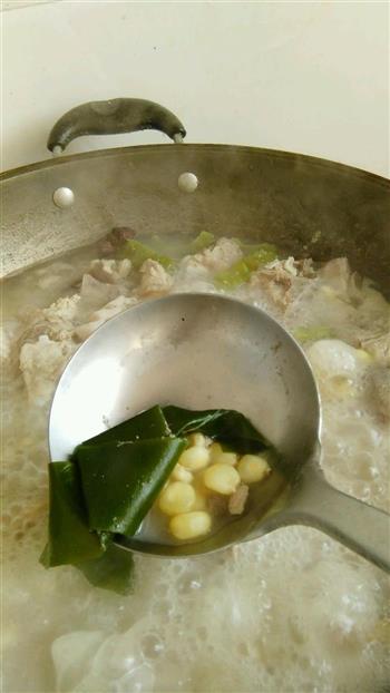 玉米海带排骨汤的做法步骤7