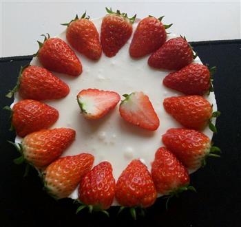 草莓酸奶慕斯蛋糕的做法步骤7