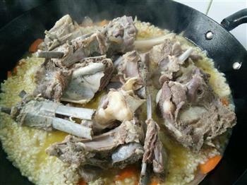 新疆羊肉抓饭的做法步骤6