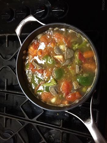美式西红柿牛肉汤的做法步骤7