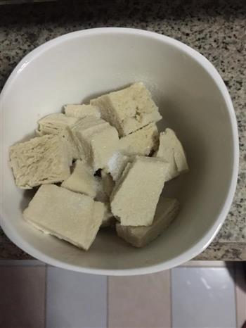 —白菜炖冻豆腐的做法步骤1