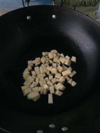 腊肉土豆焖饭的做法图解4