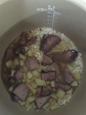 腊肉土豆焖饭的做法步骤8