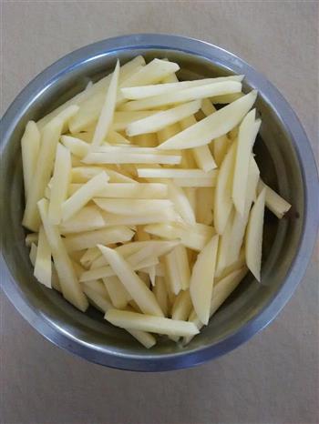 美味椒盐薯条的做法步骤1