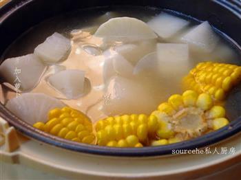 广东年夜饭必备玉米骨头汤的做法步骤10