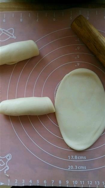 新年中式点心—豆沙馅葵花酥饼的做法步骤5