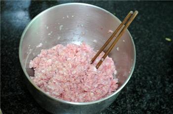 菜汁马蹄猪肉蒸饺的做法图解5