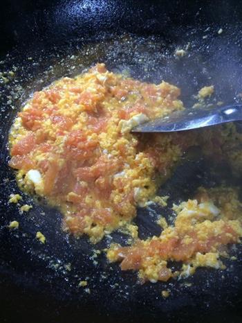 番茄炒蛋盖浇饭的做法步骤4