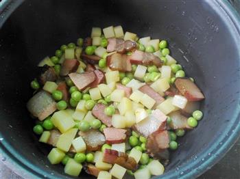 腊肉土豆饭的做法步骤6