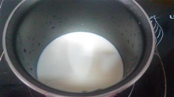 木瓜撞奶的做法步骤3