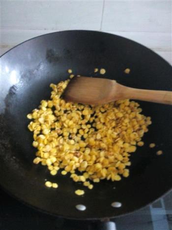 黄金玉米片的做法图解1