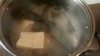 鲜虾海带豆腐汤附快熬高汤的做法的做法图解4