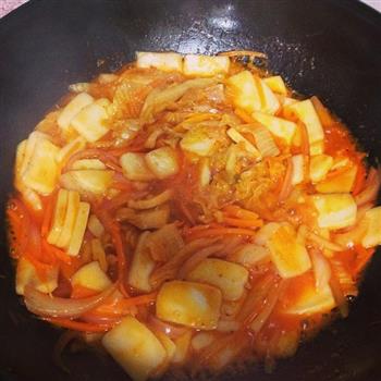 韩式泡菜炒年糕的做法步骤6