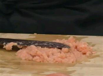 三文鱼荠菜馄饨的做法步骤1