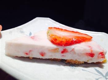 草莓酸奶慕斯蛋糕的做法图解9