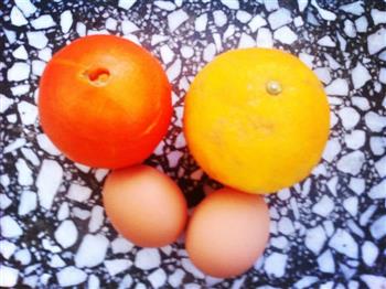 鲜橙蒸蛋的做法步骤1
