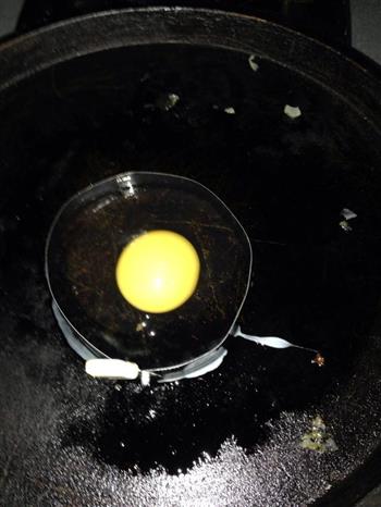 秘制煎鸡蛋的做法图解2