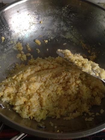 黄金蛋炒饭的做法步骤7