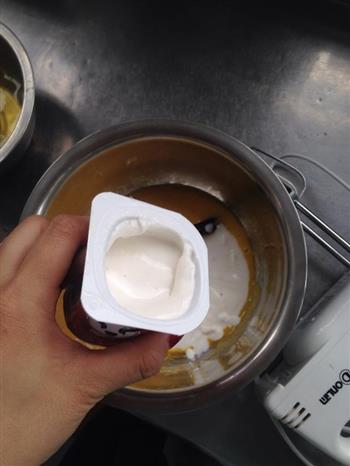 酸奶盆栽蛋糕的做法步骤3