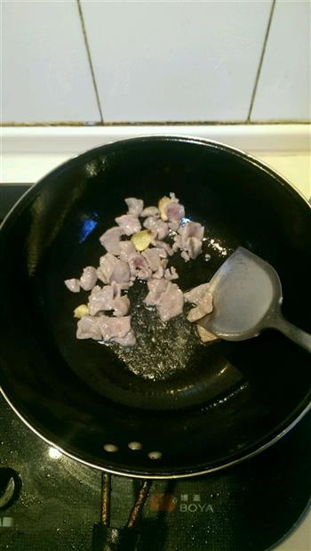 青椒蘑菇炒肉片的做法步骤4