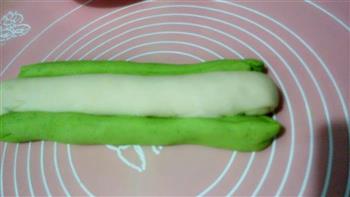翡翠白菜饺子的做法步骤5