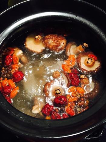 冬瓜香菇排骨汤的做法步骤4