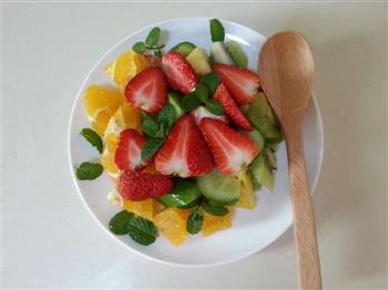 节后减肥-蔬果酸奶沙拉的做法步骤5