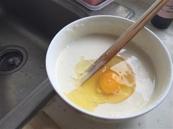 早餐鸡蛋饼的做法步骤2